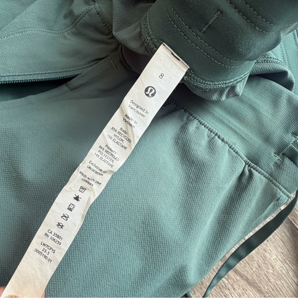 Lululemon 
License to Train High-Rise Short 4" - - Picture 5 of 5